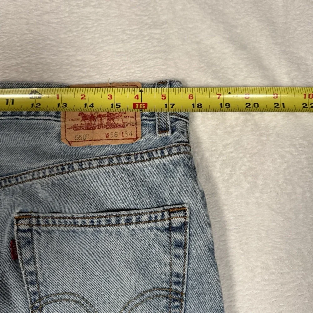 Levis 550 Jeans Mens 36x34(32) Blue Denim Faded Straight Leg Relaxed‎ Cotton